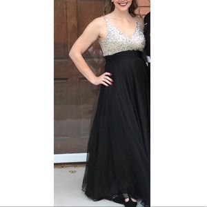 Beautiful black and crystal ball/prom/formal gown!